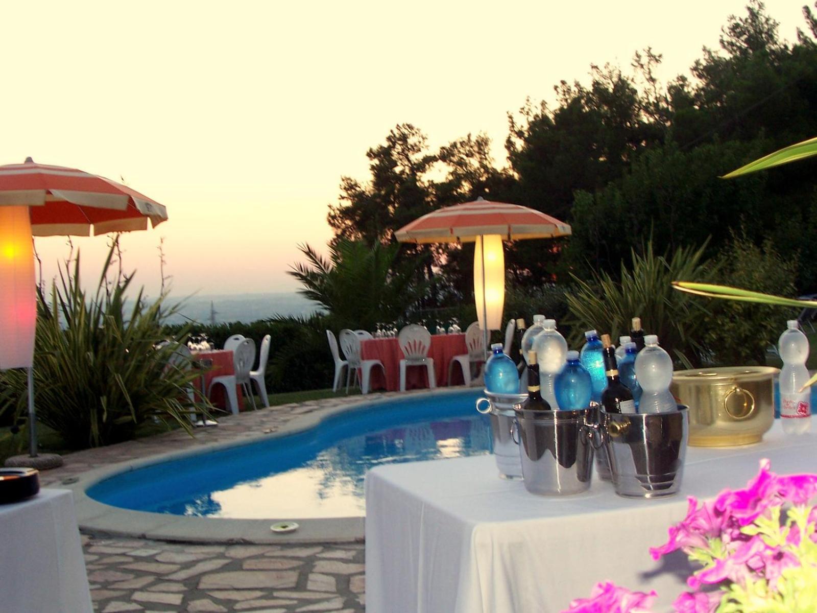 Bed And Breakfast " Il Tesoro Di Mario " Falconara Marittima Kültér fotó