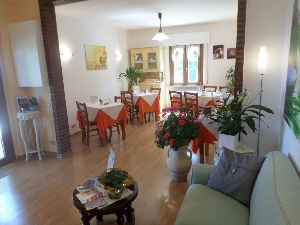 Bed And Breakfast " Il Tesoro Di Mario " Falconara Marittima Kültér fotó